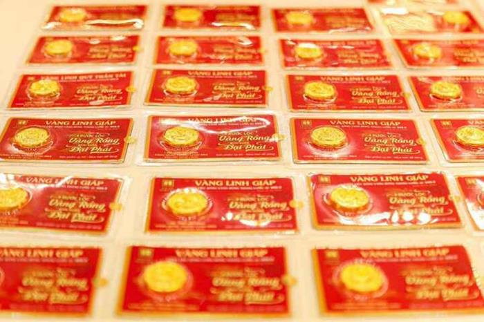 Giá vàng hôm nay (28/10): Quanh mốc 142 triệu đồng/lượng