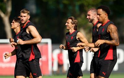 Nhận định bóng đá AC Milan vs Bari 02h15 ngày 18/8, Coppa Italia