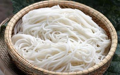 Những ai cần hạn chế ăn bún?