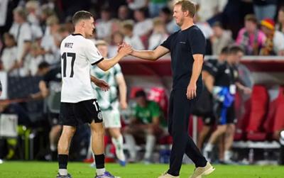 Đức thắng nhọc trước Bắc Ireland