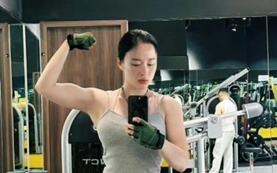 Ảnh khác lạ của Angela Phương Trinh