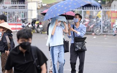 Ngày mai 5/5, từ Bắc vào Nam oi nóng, chiều tối nguy cơ mưa dông kèm sấm sét