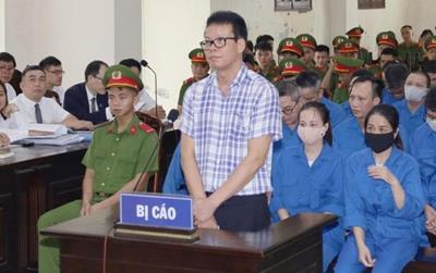 Tổng Biên tập tạp chí môi trường và Đô thị Việt Nam cùng 43 thuộc cấp hầu tòa