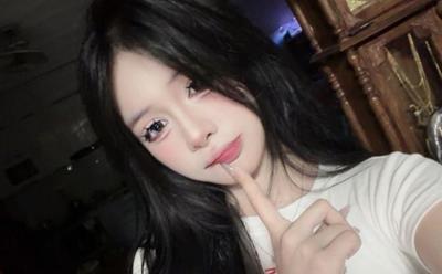 Hot TikToker Cham Sú 300k follow lộ clip tình tứ với bạn trai