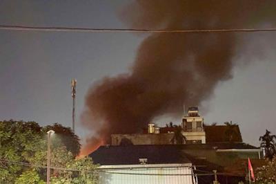 Cháy lớn tại nhà xưởng ở Hà Nội