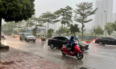 Thời tiết ngày 18/9: Áp thấp nhiệt đới đã vào Biển Đông và di chuyển theo hướng Tây Bắ