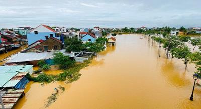 Thời tiết ngày 4/11: Hà Nội rét mướt, miền Trung mưa lớn, ngập lụt diện rộng