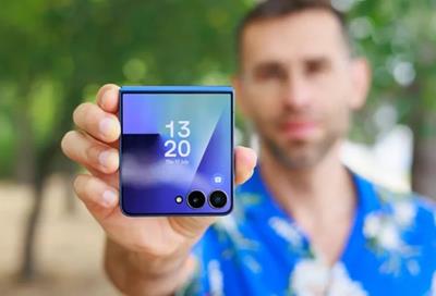 Motorola nâng cấp camera, Samsung Z Flip 8 siêu nhẹ