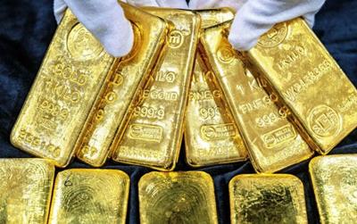 Giá vàng hôm nay 31/1: Cắm đầu lao dốc, mất mốc 5.000 USD/oumce