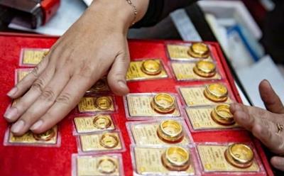 Giá vàng hôm nay trưa 21/5, Tăng "bốc đầu" vượt mốc 120 triệu đồng/lượng