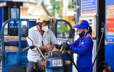 Giá xăng dầu hôm nay 30/4: Dầu thế giới tăng mạnh