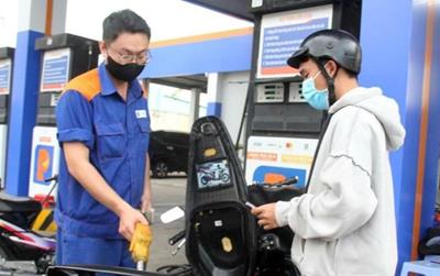 Chiều nay, Giá xăng dầu tiếp đà tăng?