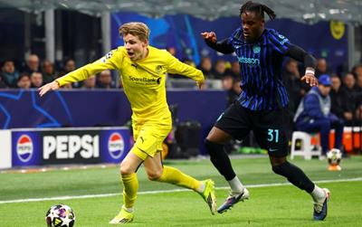 Inter Milan bị loại khỏi Champions League