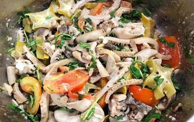 Mách bạn cách xào lòng bò không bị dai, giòn ngon chuẩn vị