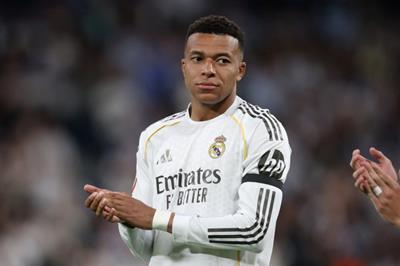 Florentino Perez nổi giận với Kylian Mbappe
