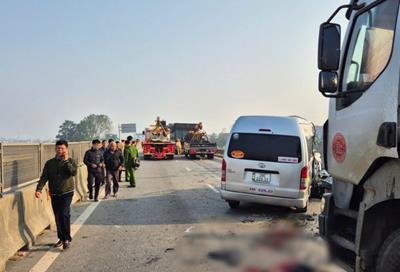 Khởi tố vụ tai nạn thảm khốc làm 9 người thương vong ở Thanh Hóa