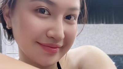 999+ ảnh Quỳnh Mai đang nuôi học phí lộ link clip TikToker Quỳnh Mai 2003