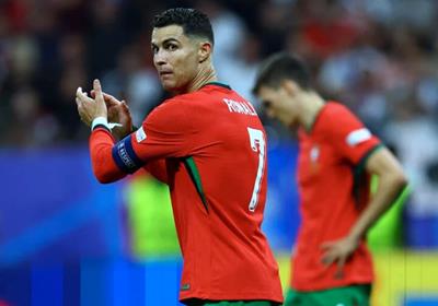 Bồ Đào Nha mạnh hơn khi để Ronaldo dự bị?