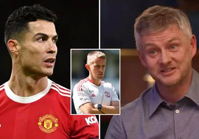 Solskjaer: "Trợ lý đã cảnh báo tôi về Ronaldo"