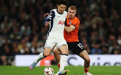 Son Heung-min quá giỏi kiếm tiền