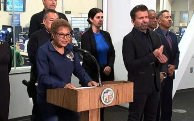 Los Angeles ban hành lệnh giới nghiêm