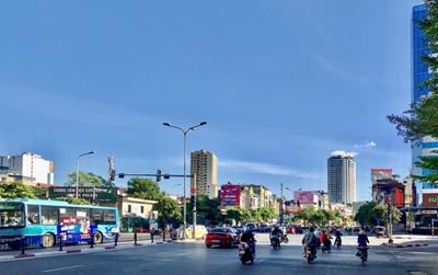 Hà Nội ngày nắng nóng, có nơi nắng nóng gay gắt