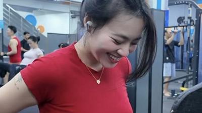 Trâm Anh gây sốt với nhan sắc rạng rỡ: "Nụ cười thiên thần" khiến cộng đồng mạng "tan chảy"