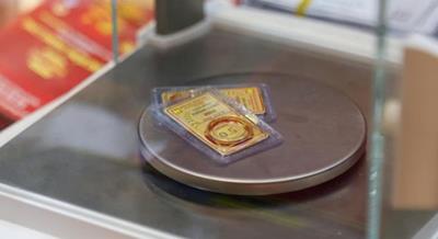 Giá vàng hôm nay 3/11: Tiếp tục đi ngang