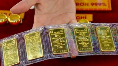 Giá vàng hôm nay (28/12): Vàng nhẫn tiếp tục neo cao