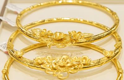 Giá vàng hôm nay 3/5: Tiếp tục rời xa ngưỡng 3.300 USD/ounce