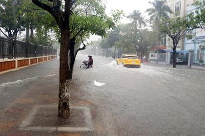 Dự báo thời tiết ngày 3/4: Cảnh báo mưa dông, gió giật mạnh ở Bắc Bộ