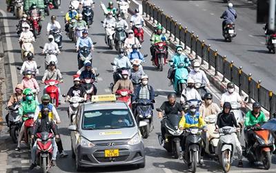 Dự báo thời tiết hôm nay 7/4: Nắng nóng bao phủ cả nước, miền Trung trên 40 độ C