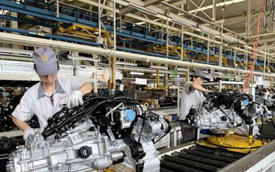 Giá hàng xuất xưởng của Trung Quốc giảm mạnh nhất trong sáu tháng