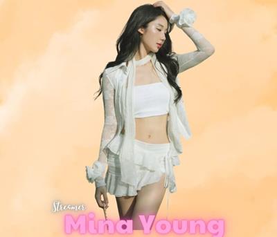 Hot Girl Mina Young