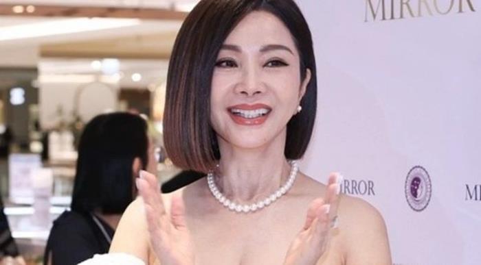 Trần Mỹ Phượng gây chú ý với diện mạo trẻ trung ở tuổi 70